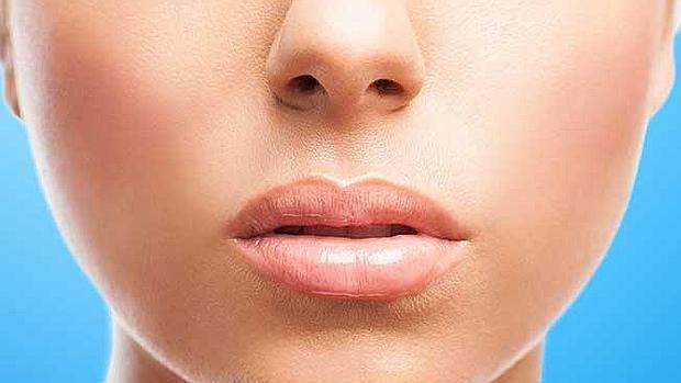 Tendencia «full lips». Cómo conseguir unos labios gruesos paso a paso