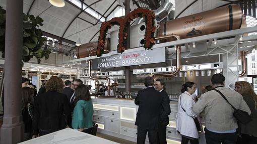 Junto al puente de Triana, El Barranco se ha convertido en un nuevo polo cervecero