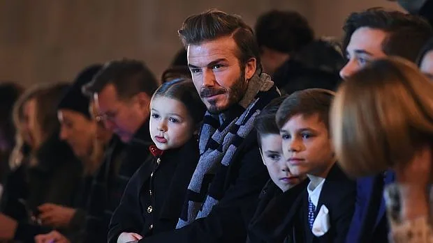 David Beckham con Brooklyn, Romeo, Harper y Cruz