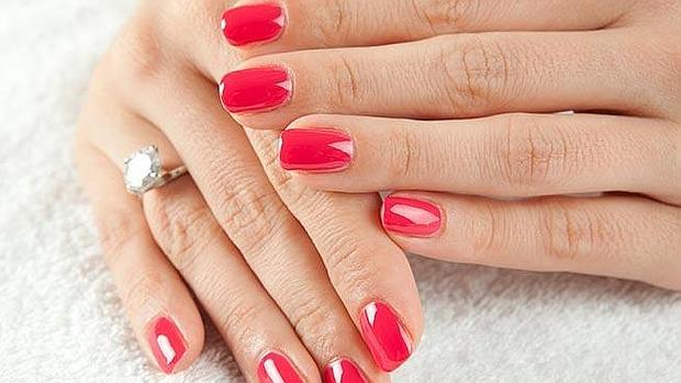 Ideas de manicura para novias