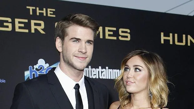 Liam Hemsworth y Miley Cyrus en 2012