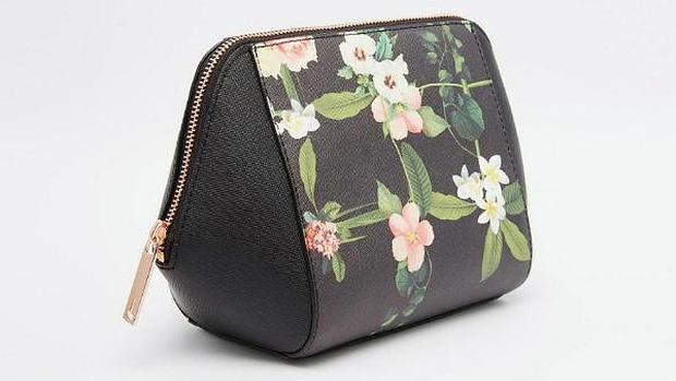 Diez neceseres de maquillaje tan bonitos como bolsos