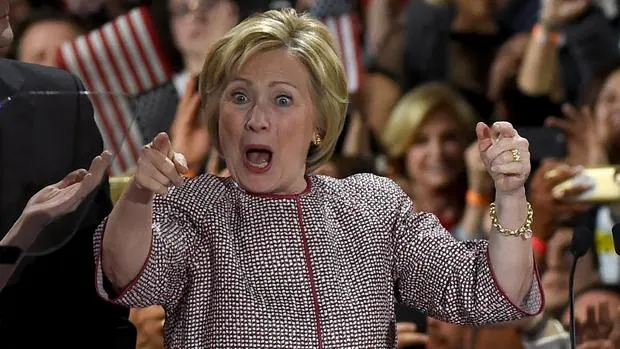 Hillary Clinton celebrando su victoria en las primerias de Nueva York