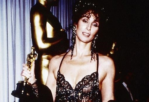 Cher cumple 70 años: La metamorfosis de la estrella a lo largo de su carrera