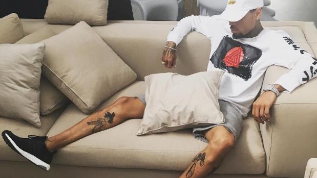 Chris Brown la vuelve a liar y destroza un hotel en Ibiza