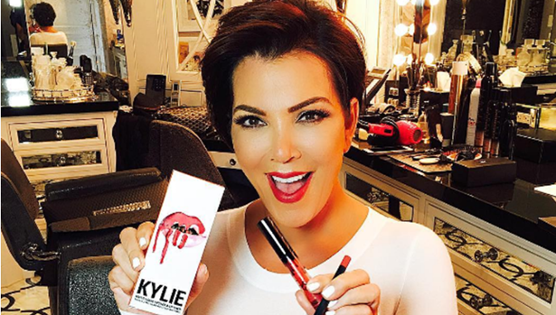 Kris hace unas semanas celebrando la nueva colección de labiales de Kylie Jenner