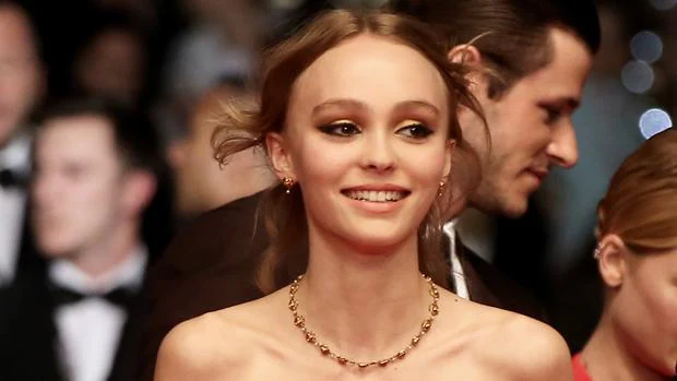 La hija de Johny Depp protagoniza la campaña de la fragancia nº5 de Chanel