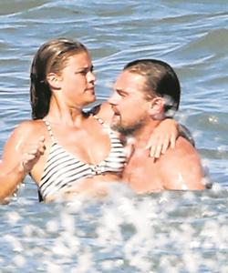 Nina y Leo disfrutando de sus vacaciones en Malibú