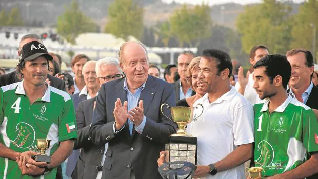 Don Juan Carlos clausura la temporada internacional de polo en Sotogrande