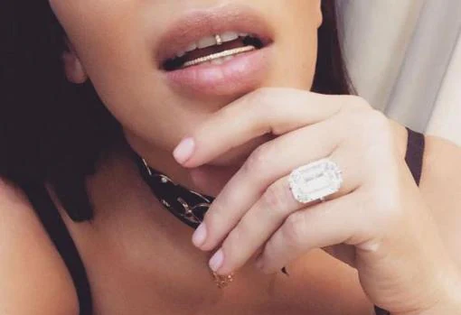 El anillo de compromiso y la gargantilla entre las joyas robadas a la modelo el pasado domingo