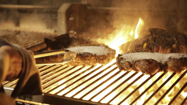 Solo para carnívoros: todo lo que necesitas saber para comer carne en Sevilla