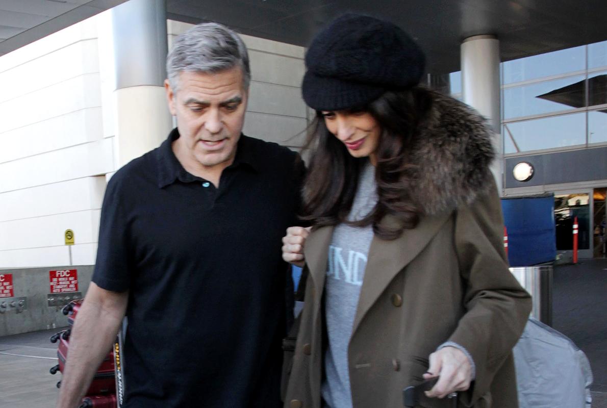 George Clooney y Amal ya no ocultan el embarazo