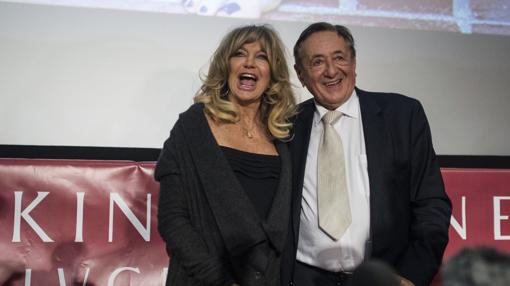 Goldie Hawn junto al empresario Richard Lugner