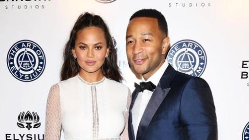 Chrissy Teigen y John Legend