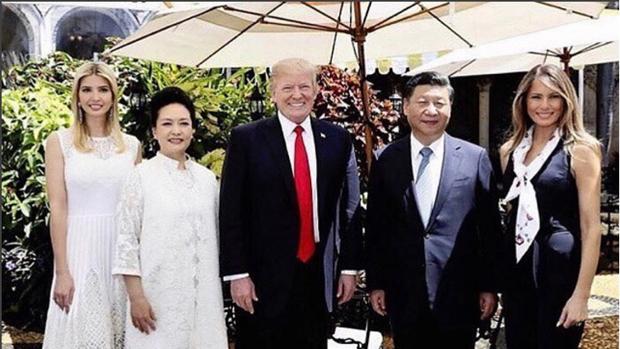 Ivanka con Peng Liyuan, Xi Jinping y Donald Trump