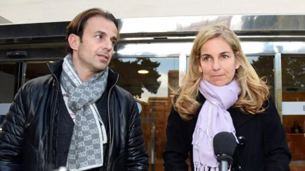 La extenista Arantxa Sánchez Vicario y su marido, Josep Santacana (imagen de archivo)