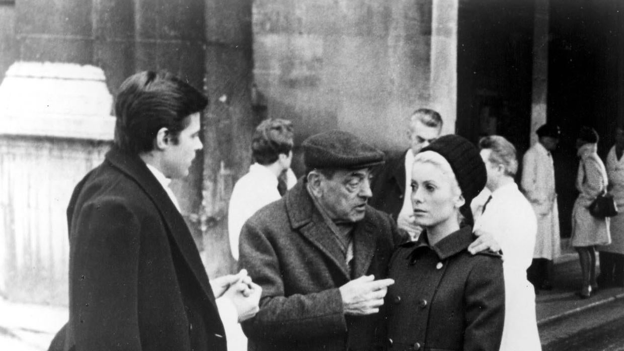 Buñuel y su idea de mujer, entre el recato y el erotismo