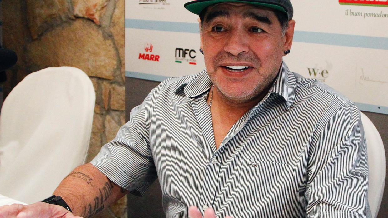 Maradona recibe el título de «ciudadano de honor» en Nápoles