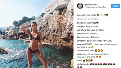 Gizele Oliveira compartió esta imagen de sus vacaciones luciendo el famoso bikini