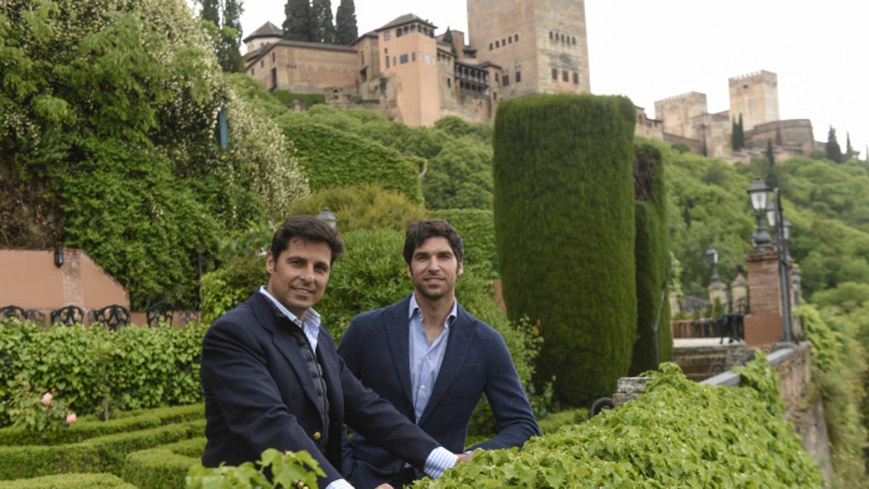 Los toreros Francisco Rivera Ordóñez y Cayetano Rivera Ordóñez durante la presentación del «Mano a Mano» con motivo de la Feria del Corpus de Granada 2016