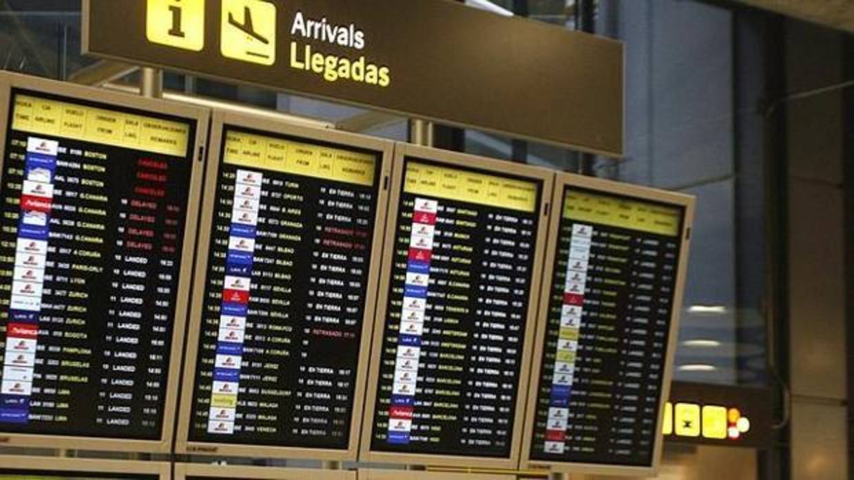 Panel de control en el aeropuerto de Barajas