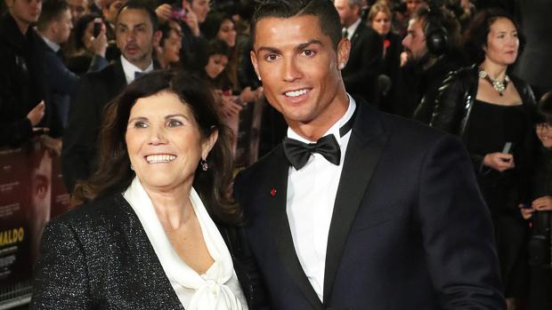 El imparable tirón pubilcitario de la madre de Cristiano Ronaldo