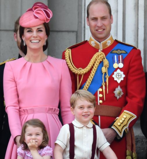 Los Duques de Cambridge junto a sus hijos Jorge y Carlota