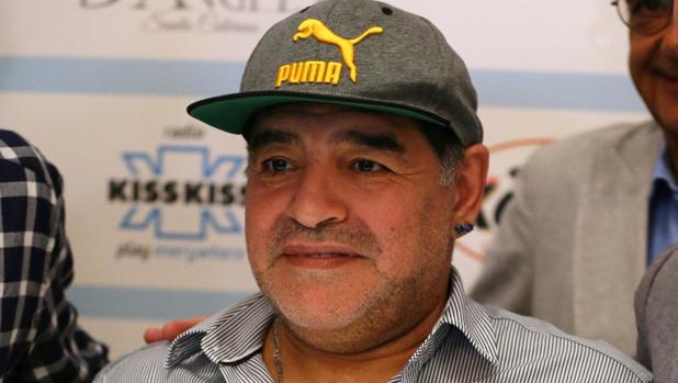 Maradona denuncia a la firma Dolce & Gabbana