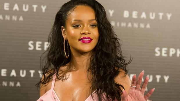 Rihanna paraliza la Gran Vía madrileña por unas horas