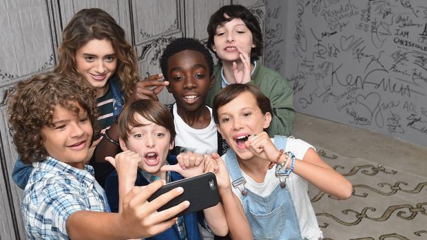 El amor une a dos protagonistas de «Stranger Things»