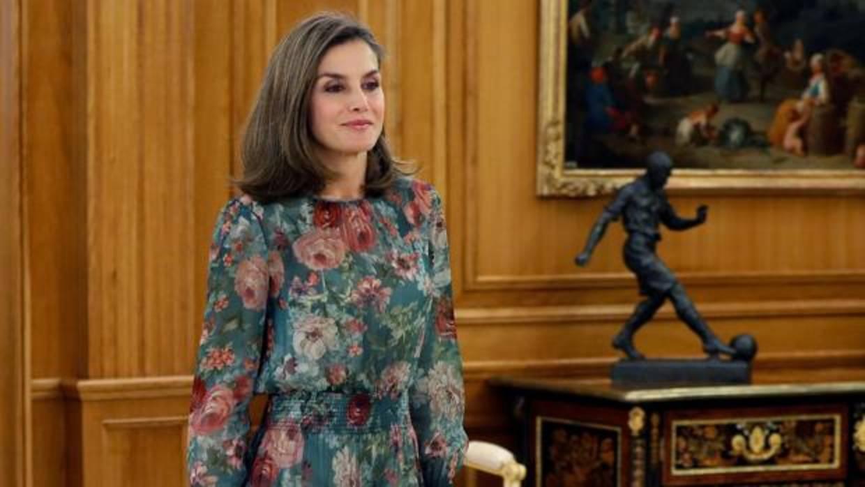 La Reina Letizia recibe a una representación de la Confederación de Federaciones y Asociaciones de Familias y Mujeres del Medio Rural