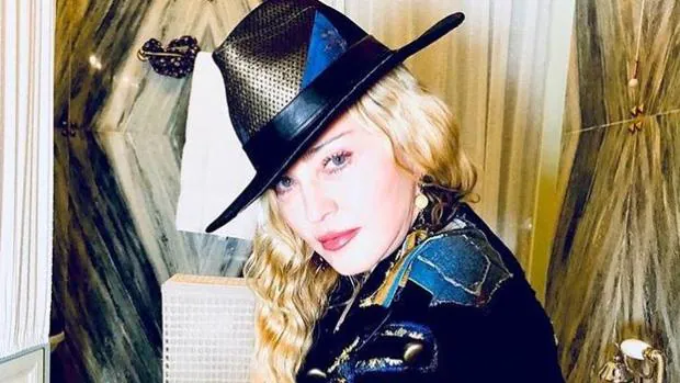 Madonna visita una favela de Río dos días después de la muerte de una turista española