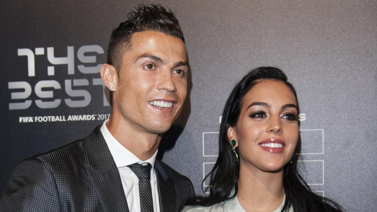 Cristiano Ronaldo junto a su novia