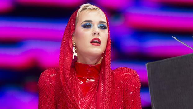 China no perdona a Katy Perry y le niega el acceso al país para el desfile de Victoria's Secret