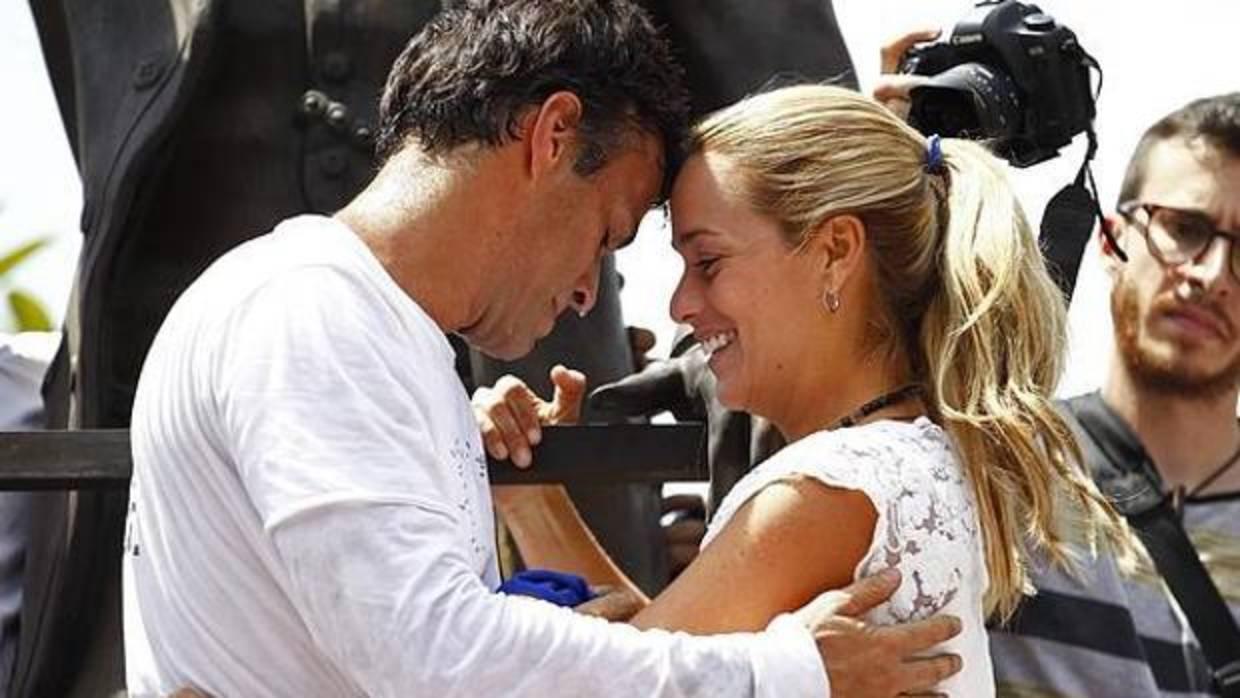 Leopoldo López y Lilian Tintori (imagen de archivo)