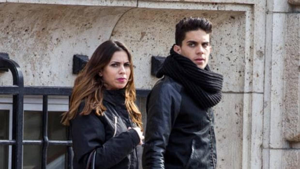 Melissa Jiménez y Marc Bartra