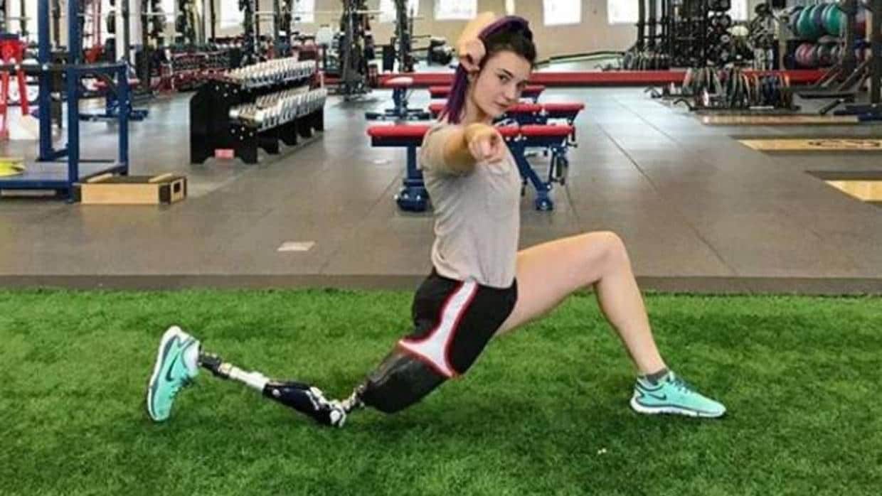 Brenna Huckaby, la deportista sin una pierna que ha hecho historia en «Sports Illustrated»