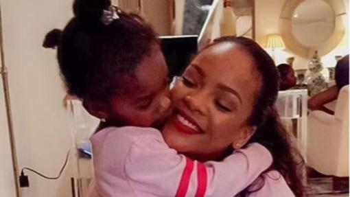 Rihanna junto a su sobrina Majesty