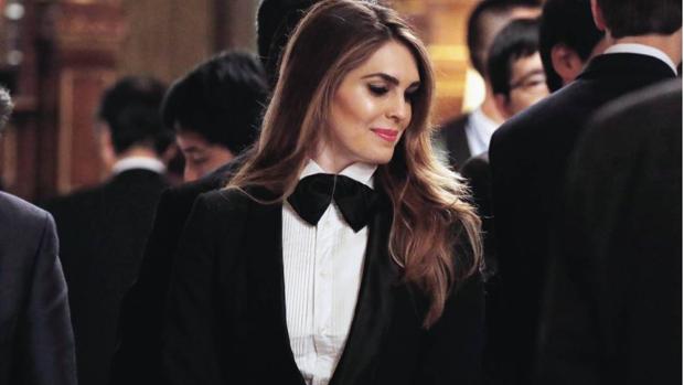 Hope Hicks, la «hija adoptiva» de Trump deja Washington