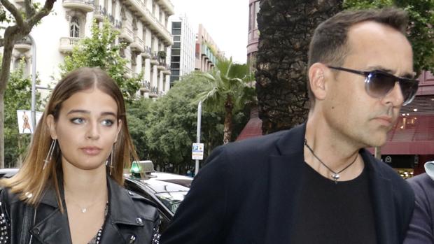 Laura Escanes saca las uñas para defender a su marido, Risto Mejide