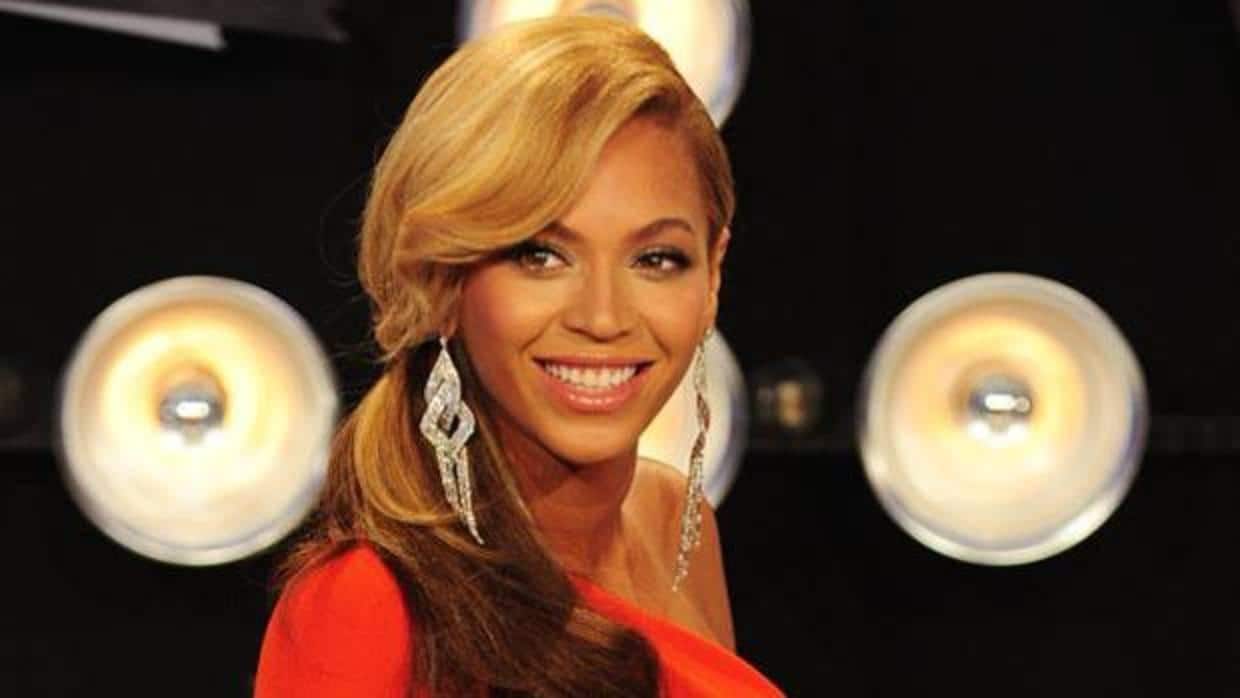 El misterio que sacude a Hollywood: ¿quién mordió a Beyoncé en la cara?