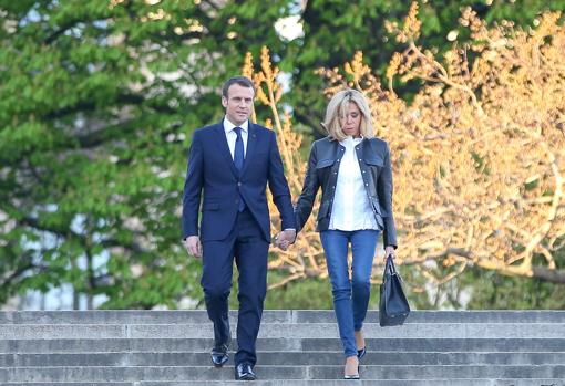 El presidente francés y su mujer en Francia