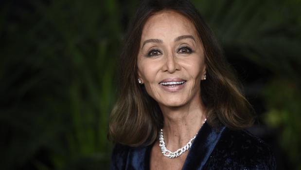 Isabel Preysler desmiente haber hecho 'un Cifuentes' en una perfumería de París