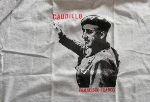 Vídeo: Un youtuber recibe una brutal paliza por lucir una camiseta de Franco