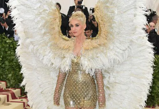 Katy Perry en la gala Met, con un diseño de Versace