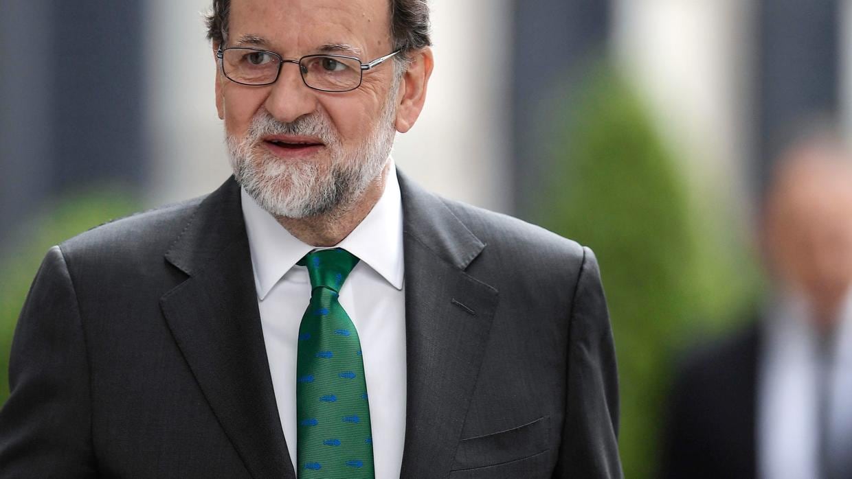 Mariano Rajoy ha elegido una corbata verde con un estampado muy original