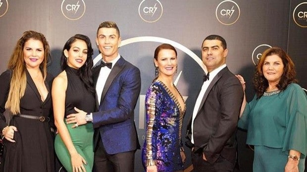 La familia de CR7 brilla en la Madeira Fashion Week