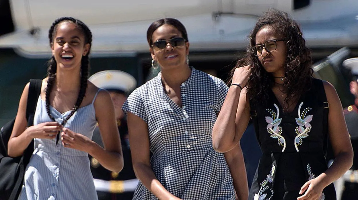 Michelle Obama y sus hija, en una imagen de archivo