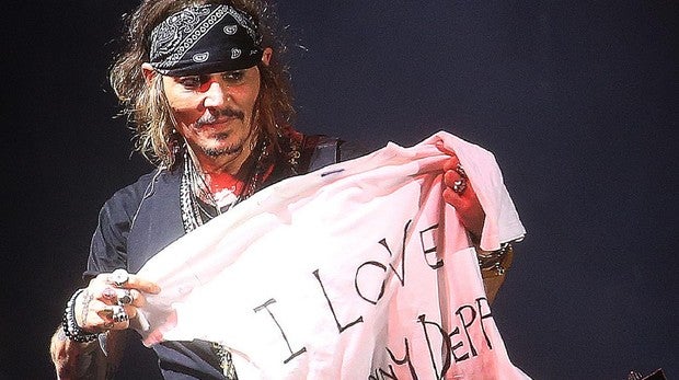 Johnny Depp firma la paz con sus representantes