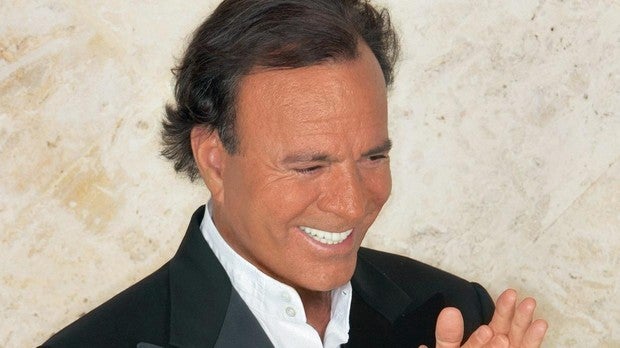 Julio Iglesias quiere ganar tiempo con la prueba de ADN